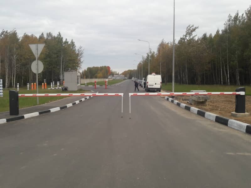 Шлагбаум DoorHan в Сургуте с установкой