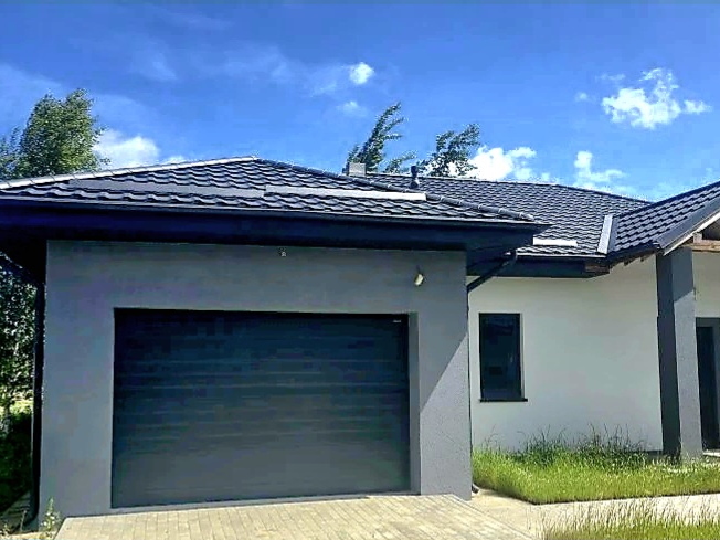 Секционные ворота DoorHan в Сургуте с установкой