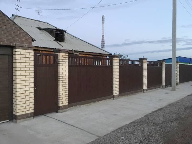 Забор DoorHan в Сургуте с установкой